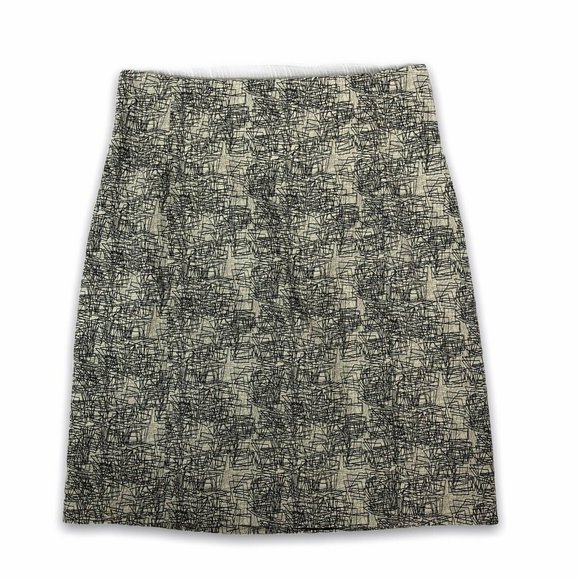 MM LaFleur 6 The Crosby Pencil Skirt